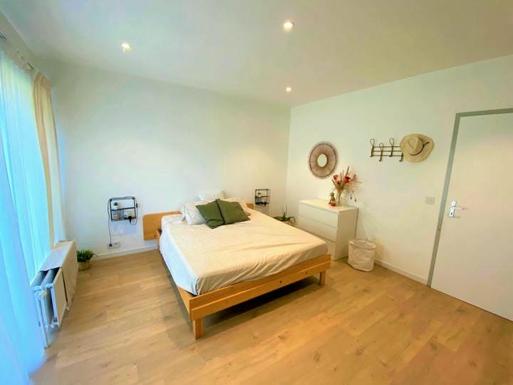Villa de plain-pied avec garage  - Photo 6