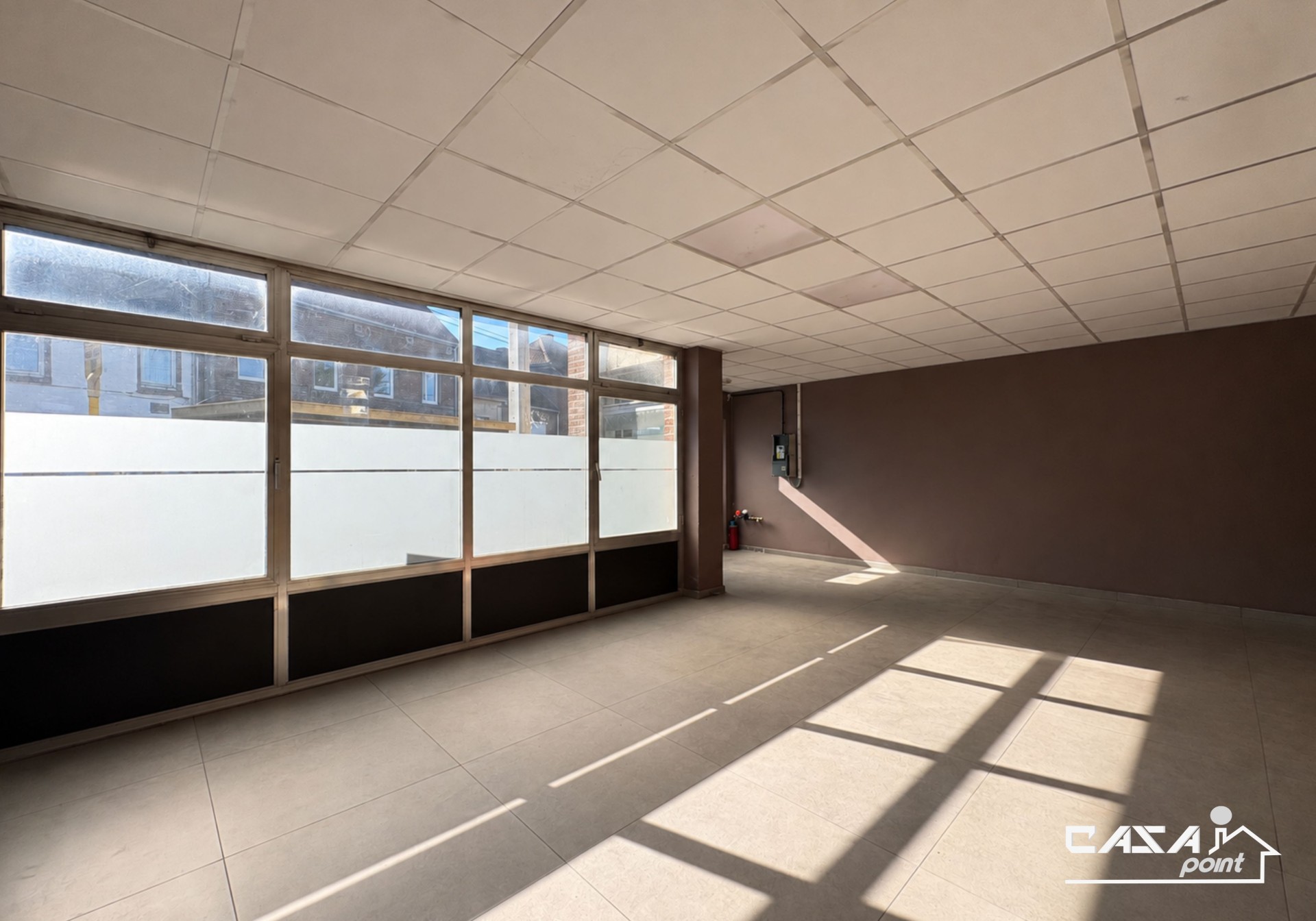 Surface commercial de 120 m²  - Photo 4