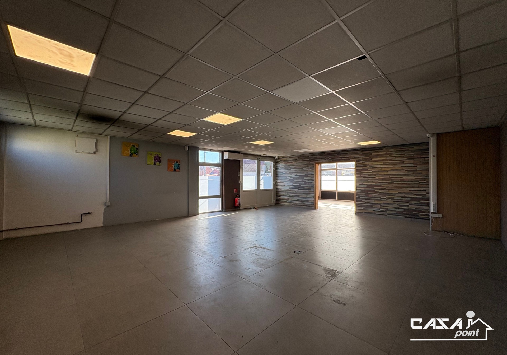 Surface commercial de 120 m²  - Photo 6